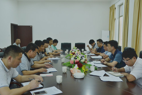 葉莉：龍巖市項目督察組到海峽科化龍巖分公司督查簽約項目進展情況，圖為座談會。[3].jpg