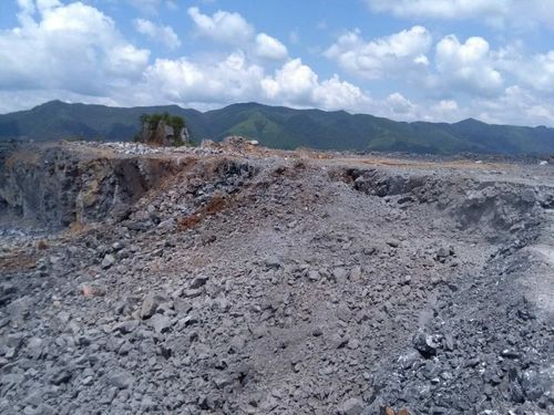 涂榮輝：富興建設公司優(yōu)化水泥用灰?guī)r礦山爆破參數(shù)取得顯著成��?[3].jpg