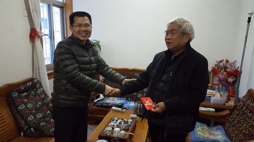 郭志強(qiáng)：鄭副總慰問[3].jpg