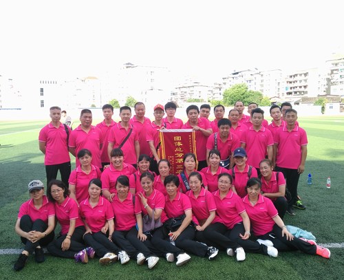 張思承：運(yùn)動(dòng)會(huì)現(xiàn)場(chǎng)2.jpg