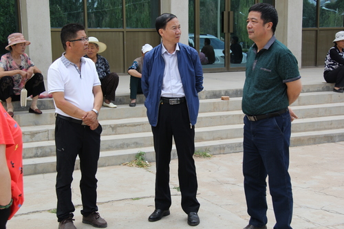 鐘晉陽(yáng)：省工會(huì)慰問2.jpg