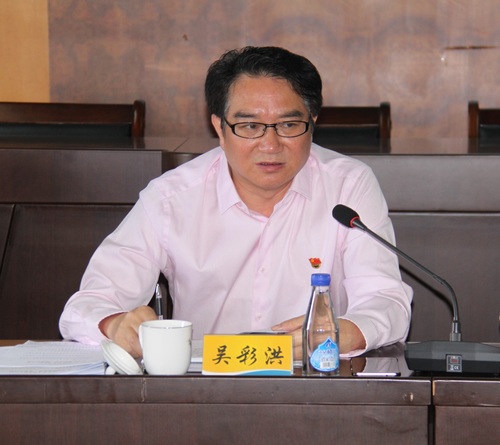 羅聯(lián)河：公司黨委召開中心組學(xué)習(xí)會(huì)專題學(xué)習(xí)十九大報(bào)告精神及《習(xí)近平同志在寧德防腐倡廉的生動(dòng)實(shí)踐》（吳彩洪）.jpg