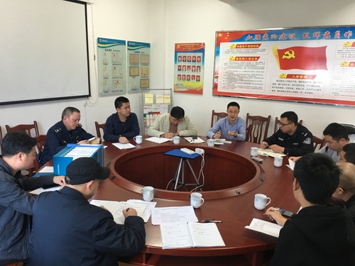 鄭強(qiáng)——永安市民爆物品“一體化”聯(lián)合檢查組蒞臨富興建設(shè)公司檢查指導(dǎo)工作檢查現(xiàn)場(chǎng)圖片.jpg