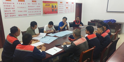 余仁貴-富興建設(shè)上杭分公司召開8000噸乳化擴(kuò)能技改項(xiàng)目初步方案論證會(huì)1.jpg