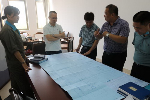 （建議采用）陳劍鋒：民爆行業(yè)專家晁光艷蒞臨龍巖分公司開展安全生產(chǎn)專項(xiàng)檢查_調(diào)整大小.jpg