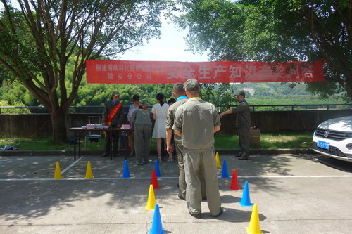 活動(dòng)現(xiàn)場(chǎng)圖片�?�?3)_調(diào)整大小.JPG