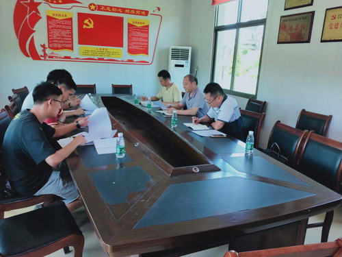 省機(jī)電控股公司黨委委員、副總經(jīng)理吳大文到我司掛鉤幫扶村臺(tái)峰村調(diào)�?(1)_調(diào)整大小.jpg