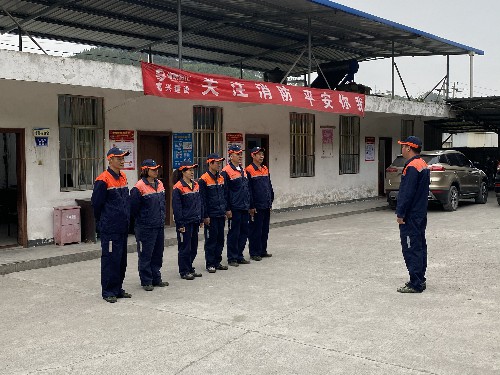 富興建設(shè)-鄭強(qiáng)-富興建設(shè)公司組織開展火災(zāi)事故現(xiàn)場處置方案演練~1.jpg