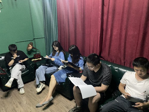 烽林連珂瑩： 青春心向�?建功新時(shí)�?紅色經(jīng)典憶崢嶸活動(dòng)照�?~1.jpg