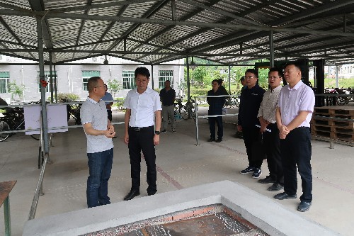 烽林莊忠旭：明溪縣委副書記、縣長陳華偉一行到海峽科化烽林分公司督導、調研安全生產暨防汛備汛工作~1.jpg