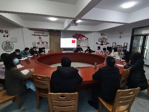 12�?6日，分公司黨委委員、副總經(jīng)理朱廣杰為機(jī)關(guān)第一黨支部宣講黨的二十大精神（圖 呂寶鑫）2 [原始大小].jpg