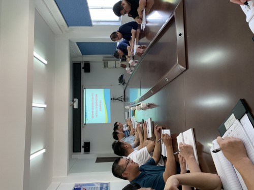格式工廠福安郭丹桂：海峽科化公司黨委委員、副總經(jīng)理黃卿延到福安分公司開展民爆市場(chǎng)營(yíng)銷策略課題調(diào)研.jpg