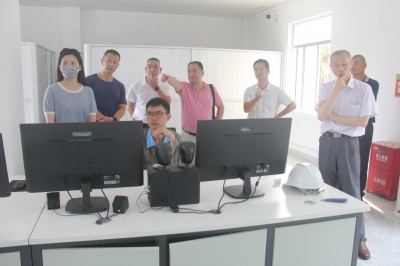 格式工廠福安胡廷淦：圖為寧德市工信局總工程師張輝一行到福安分公司開展民爆行業(yè)重大事故隱患專項排查及反恐防范監(jiān)督檢查工�?(2).jpg